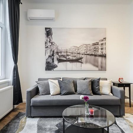 Bpr Sirius Suite With A/C ブダペスト エクステリア 写真